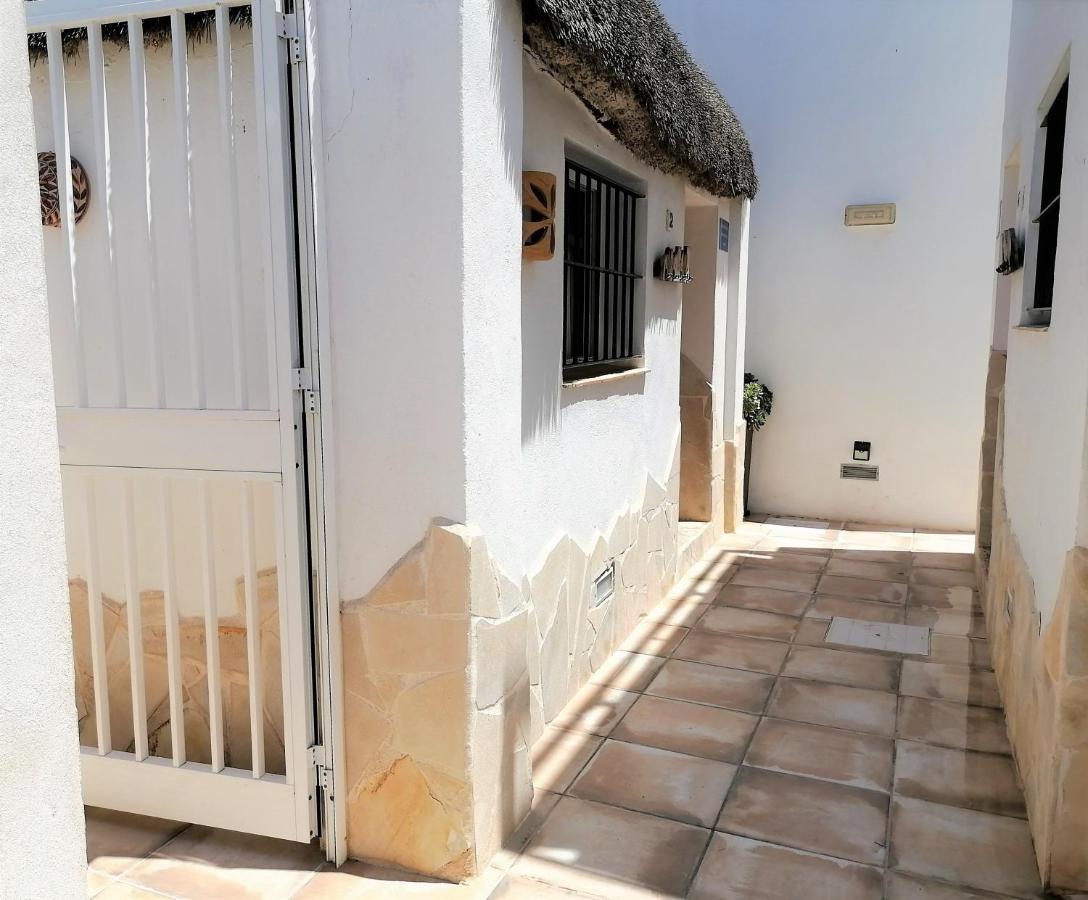 Mandala Bungalows Los Canos De Meca Exterior foto