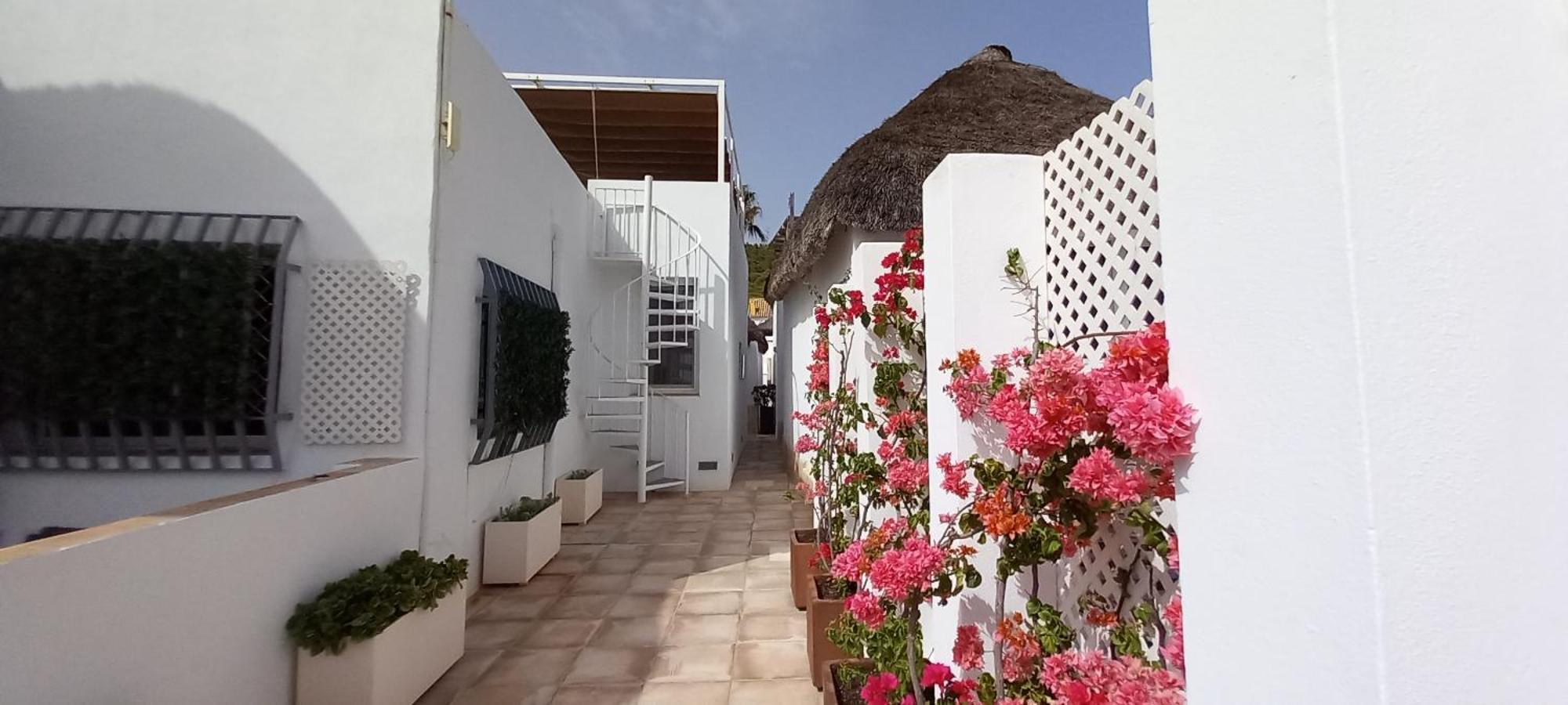 Mandala Bungalows Los Canos De Meca Exterior foto